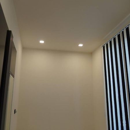 Lovely, Newly Remodeled Apartment In Yerevan! Exteriör bild