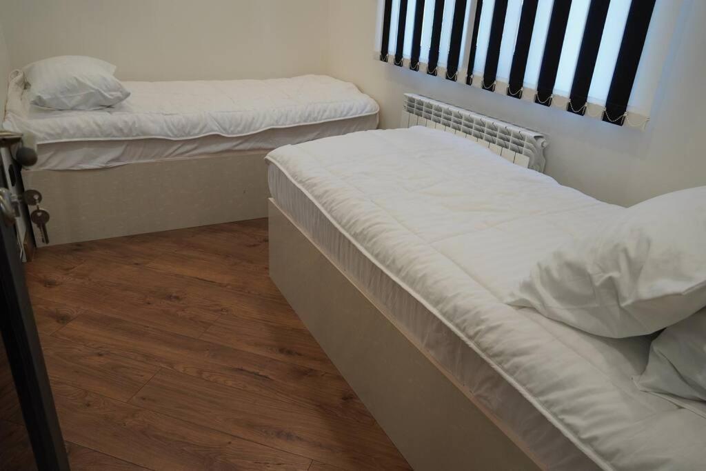 Lovely, Newly Remodeled Apartment In Yerevan! Exteriör bild